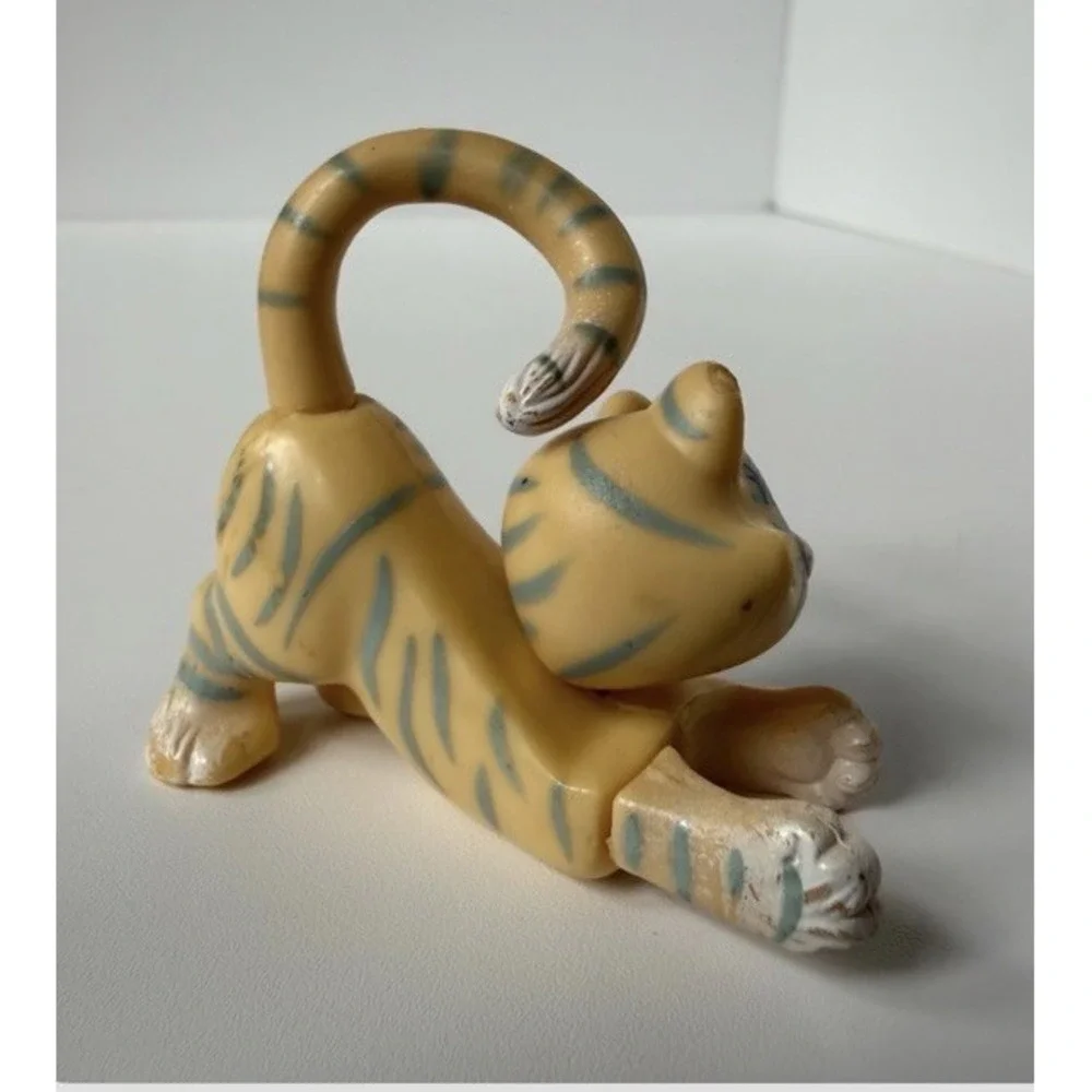 Vintage Littlest Pet Shop Zoo Tiger Baby Cub Nursery Kenner 1993 Collectible G1
